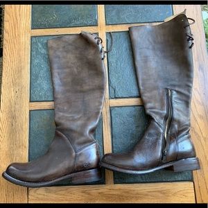 Manchester Bed Stu Boots